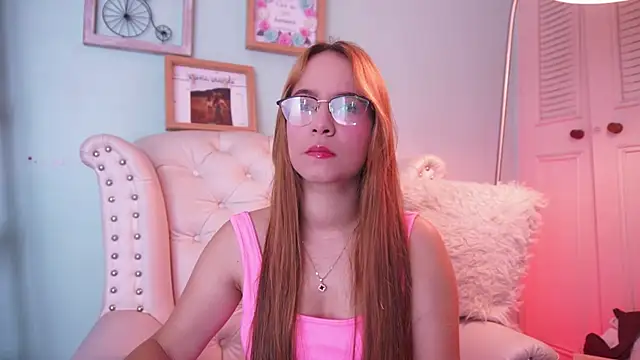 honey fox1 online show from April 2026 11:47:02 AM