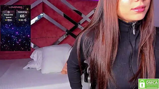 Snapshot of Sophie_gil_ chatting on January 2025 01:28:01 PM Sophie gil online show from January 2025 01:28:01 PM