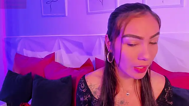 scarlet castro online show from April 2026 05:06:02 PM