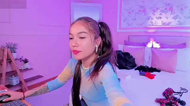 scarlet castro online show from February 2026 08:19:01 PM