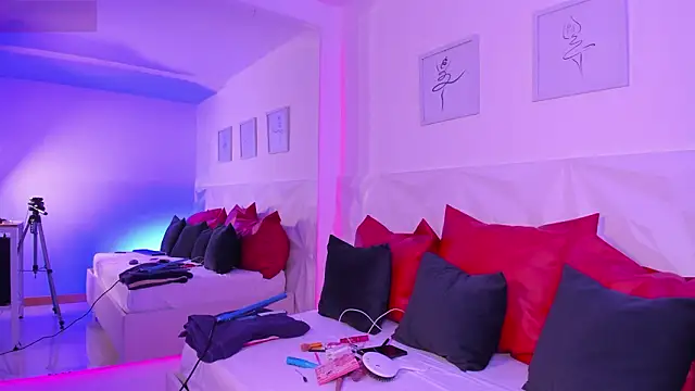 scarlet castro online show from March 2026 04:44:02 PM