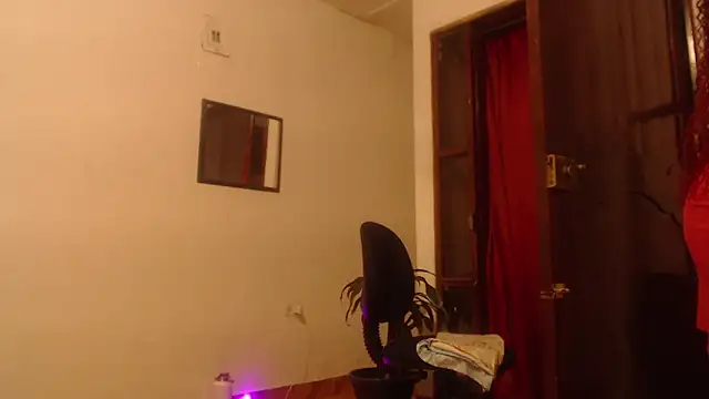 Snapshot of cougar_town chatting on November 2025 12:10:02 AM cougar town online show from November 2025 12:10:02 AM