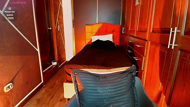 SexyNaf online show from March 2025 10:20:01 PM