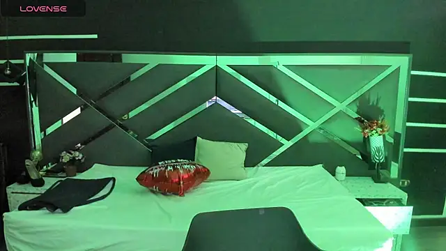 SexyNaf online show from October 2025 09:05:02 PM