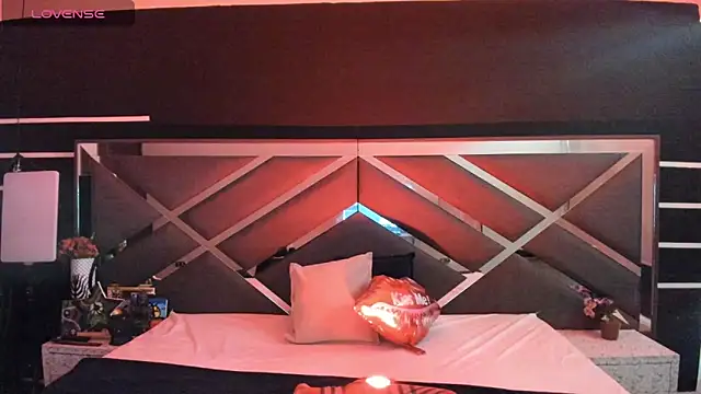 SexyNaf online show from September 2025 07:09:01 PM