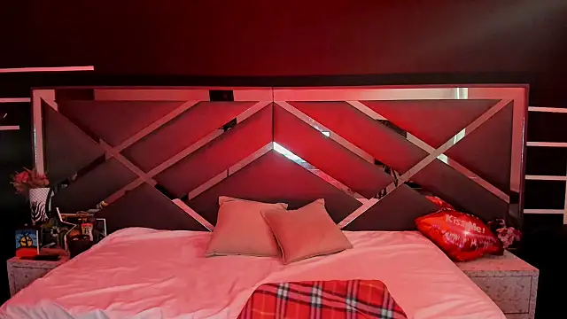 SexyNaf online show from September 2025 07:28:02 PM