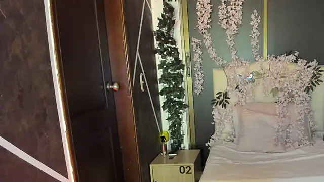 SexyNaf online show from October 2025 07:11:02 PM