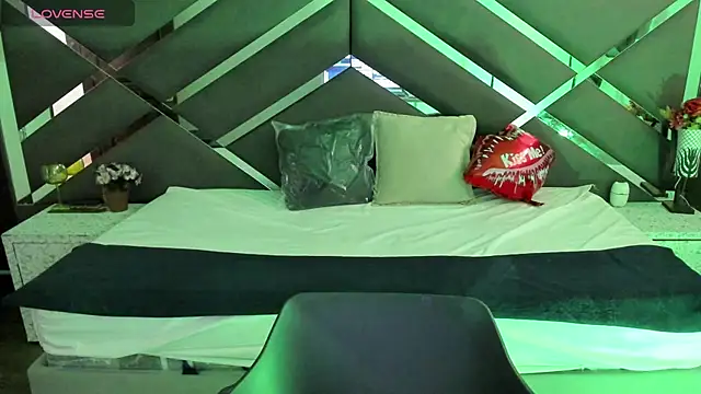 SexyNaf online show from October 2025 07:25:02 PM