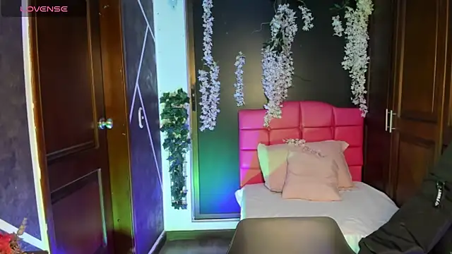 SexyNaf online show from October 2025 07:14:02 PM