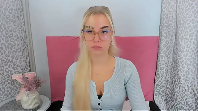 KristyHoney online show from November 2025 06:12:02 AM