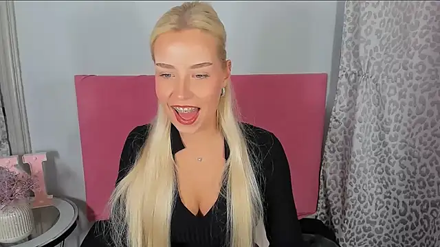 KristyHoney online show from April 2026 02:20:02 PM