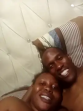 Feliciaxxxxx online show from April 2026 07:48:02 PM