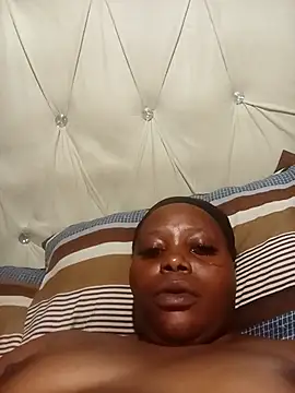 Feliciaxxxxx online show from April 2026 06:47:01 PM