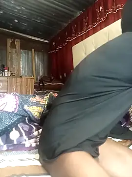 Feliciaxxxxx online show from May 2026 01:47:01 PM