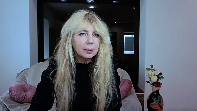 Snapshot of Anna_Diax chatting on September 2025 12:05:01 PM Anna Diax online show from September 2025 12:05:01 PM