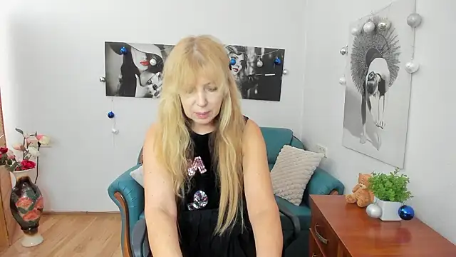 Snapshot of Anna_Diax chatting on February 2026 12:47:02 PM Anna Diax online show from February 2026 12:47:02 PM