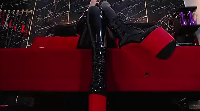 Snapshot of KatyMore_ chatting on March 2025 06:00:02 PM KatyMore online show from March 2025 06:00:02 PM