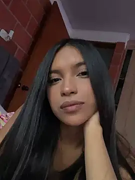 Snapshot of RoxyRoss_ chatting on February 2025 11:11:01 PM RoxyRoss online show from February 2025 11:11:01 PM