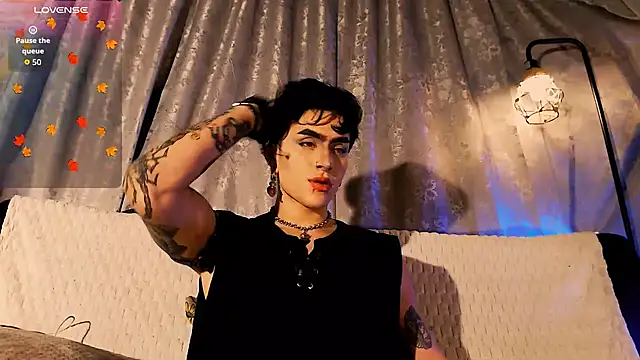 Snapshot of Mathew_stardust chatting on October 2025 12:32:02 AM Mathew stardust online show from October 2025 12:32:02 AM