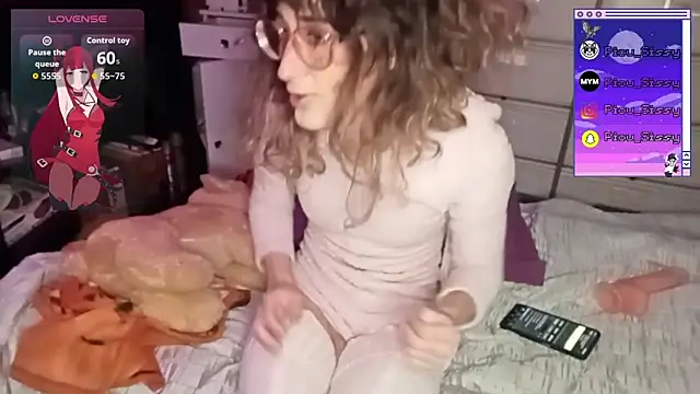 Snapshot of piou-sissy chatting on November 2025 09:58:01 PM piou-sissy online show from November 2025 09:58:01 PM