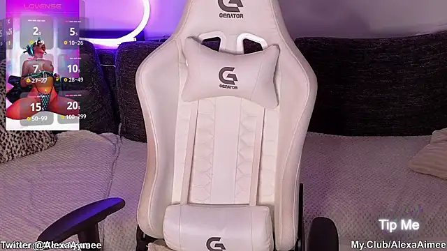 AlexaAimee online show from March 2026 12:38:01 PM