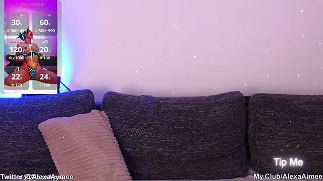 AlexaAimee online show from December 2025 10:43:02 PM