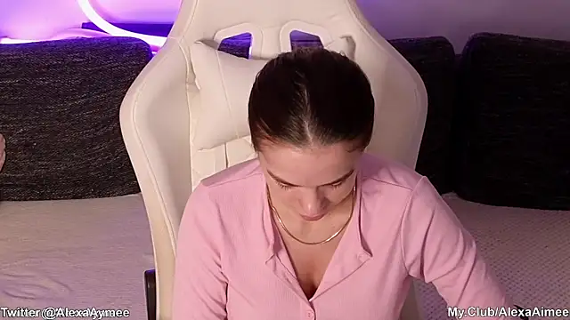 AlexaAimee online show from March 2026 03:46:01 AM