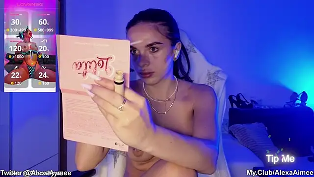 AlexaAimee online show from November 2025 09:46:02 AM