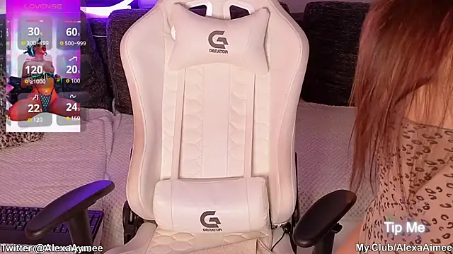 AlexaAimee online show from March 2026 01:20:01 PM