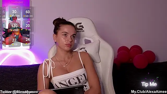 AlexaAimee online show from April 2026 08:31:02 AM