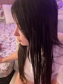 annaharper- online show from November 2025 10:37:02 PM