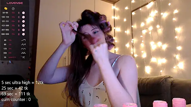 Snapshot of your_jane chatting on December 2025 11:50:02 PM your jane online show from December 2025 11:50:02 PM