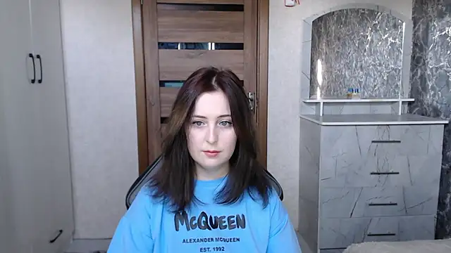 Kristy-Max online show from October 2025 10:14:02 AM