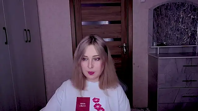 Kristy-Max online show from February 2026 10:39:02 PM