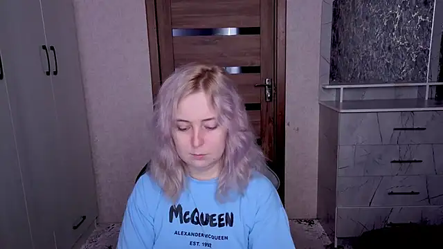 Kristy-Max online show from March 2026 06:36:01 AM