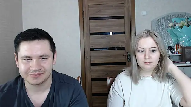 Kristy-Max online show from March 2025 04:16:02 AM