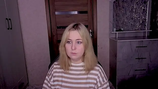 Kristy-Max online show from February 2026 09:25:02 PM