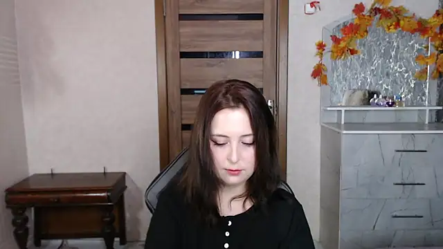 Kristy-Max online show from October 2025 09:58:02 PM