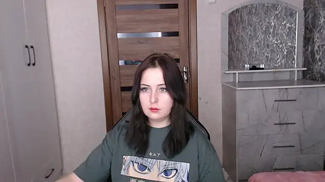 Kristy-Max online show from December 2025 09:12:01 PM