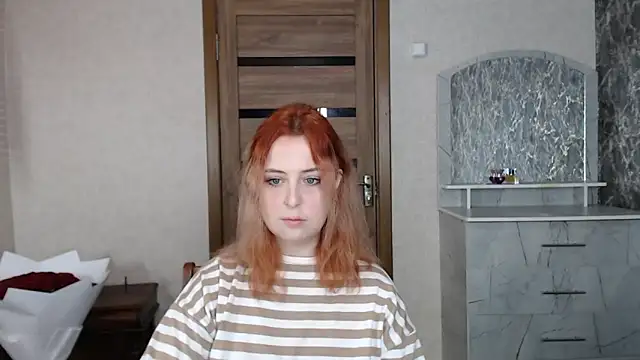 Kristy-Max online show from September 2025 10:01:02 PM