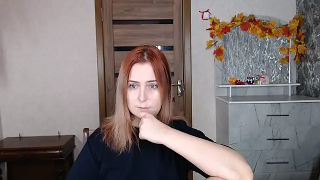 Kristy-Max online show from September 2025 02:02:01 PM