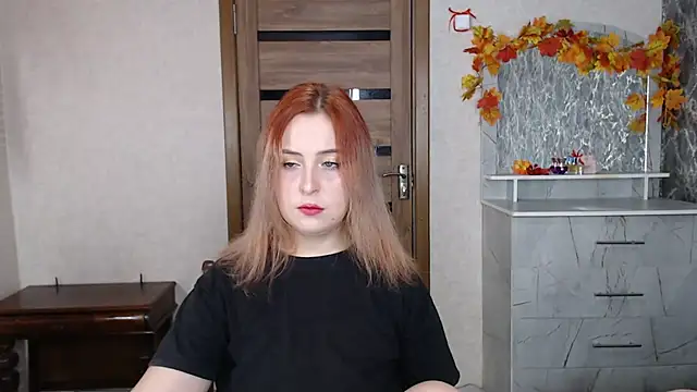 Kristy-Max online show from September 2025 06:36:01 PM