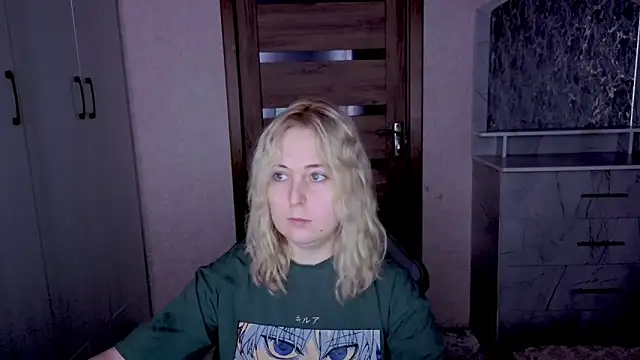 Kristy-Max online show from March 2026 08:48:01 PM