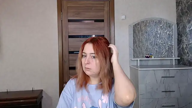 Kristy-Max online show from September 2025 02:51:01 AM