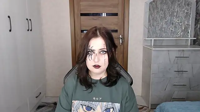 Kristy-Max online show from October 2025 08:39:02 PM