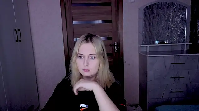 Kristy-Max online show from February 2026 10:55:01 PM