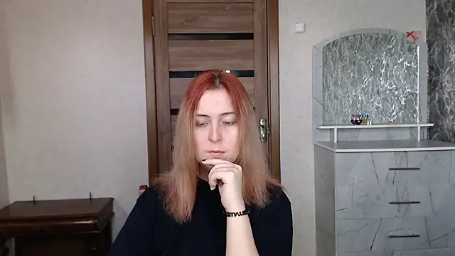 Kristy-Max online show from September 2025 11:38:02 AM