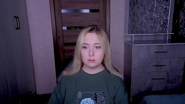 Kristy-Max online show from May 2026 02:18:02 AM