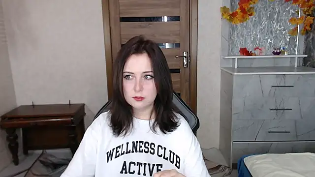 Kristy-Max online show from October 2025 05:36:01 PM