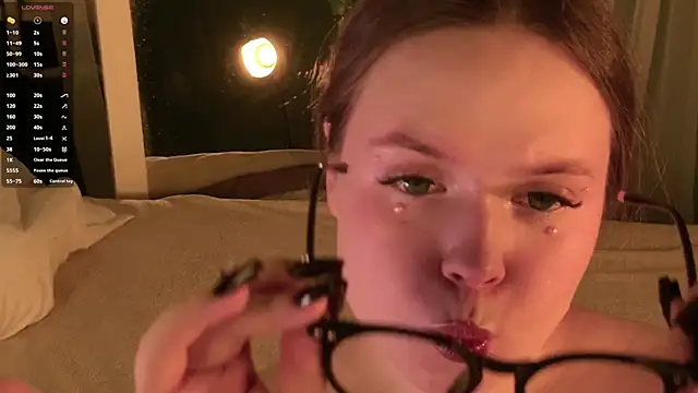 Snapshot of SunnyRisha chatting on December 2025 05:19:01 AM SunnyRisha online show from December 2025 05:19:01 AM